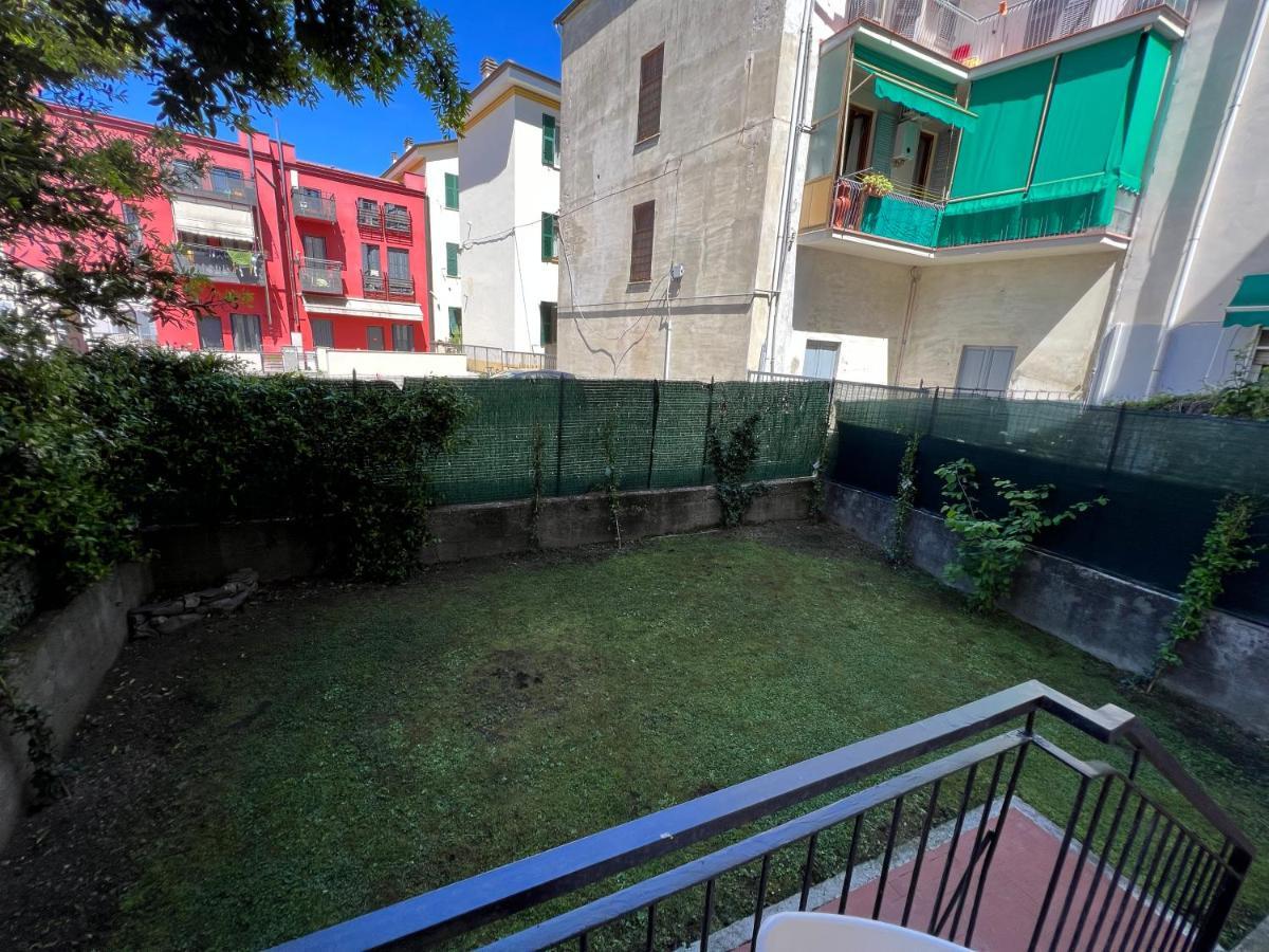 Manubella Appartamento 5 Vani Con Giardino 라스페치아 외부 사진