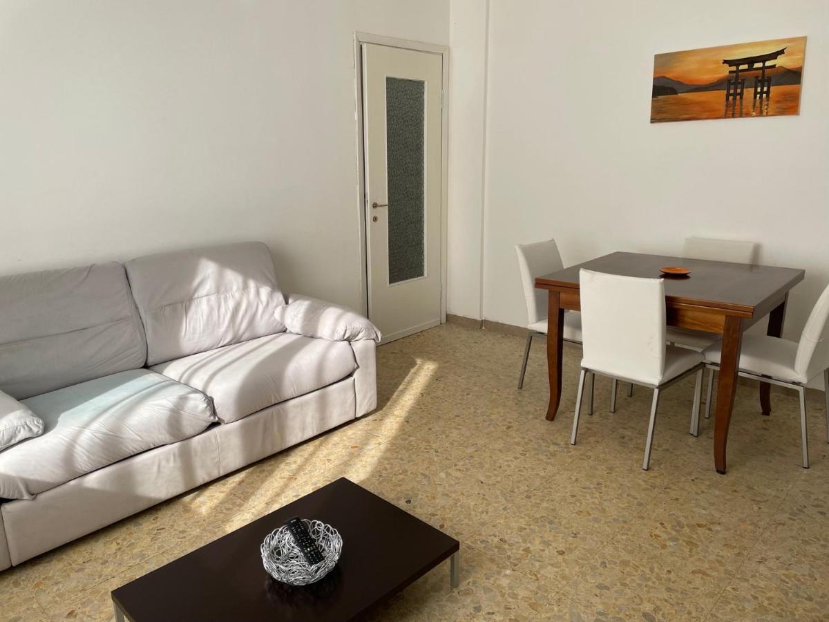 Manubella Appartamento 5 Vani Con Giardino 라스페치아 외부 사진
